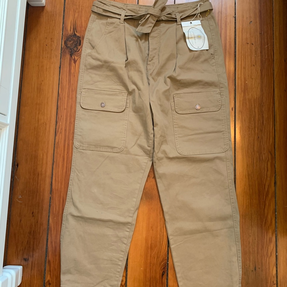 NEW Happy Nature Adventure Cargo Pants  Tan